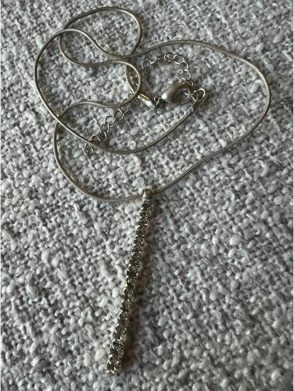 Vertical Bar Pendant Necklace